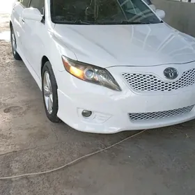 Toyota Camry 2011