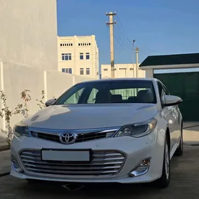 Toyota Avalon 2013