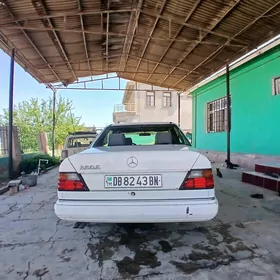 Mercedes-Benz 300E 1992