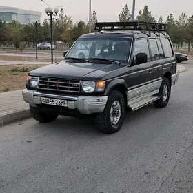 Mitsubishi Pajero 1996