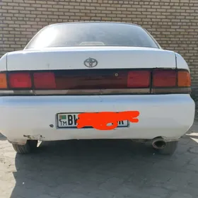 Toyota Sprinter 1995