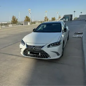 Lexus ES 350 2022