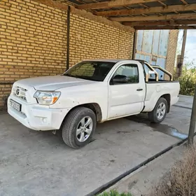 Toyota Tacoma 2014