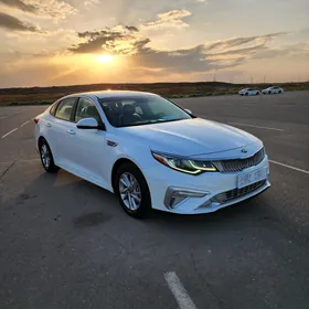 Kia Optima 2020