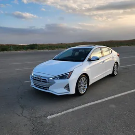 Hyundai Elantra 2019