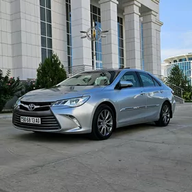 Toyota Camry 2017