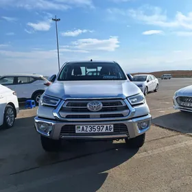 Toyota Hilux 2021