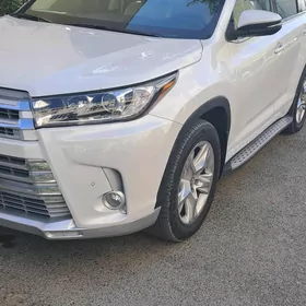 Toyota Highlander 2017