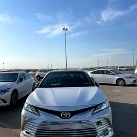 Toyota Camry 2024