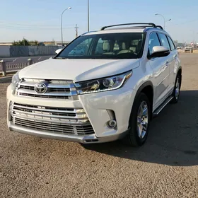 Toyota Highlander 2019