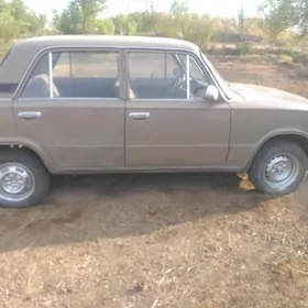 Lada 2104 1986