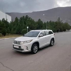 Toyota Highlander 2019