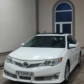 Toyota Camry 2012