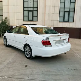 Toyota Camry 2004