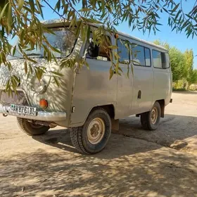 UAZ 2206 2000