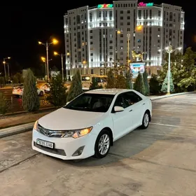 Toyota Camry 2012