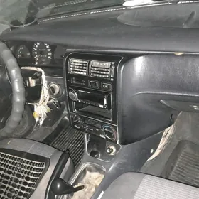 Toyota Carina 1994