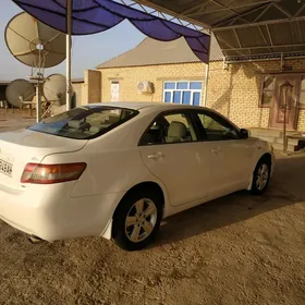 Toyota Camry 2010