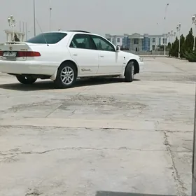 Toyota Camry 2000