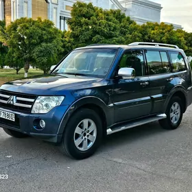 Mitsubishi Pajero 2008