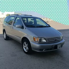 Toyota Sienna 2002