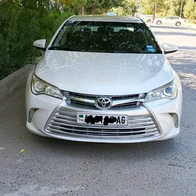 Toyota Camry 2017