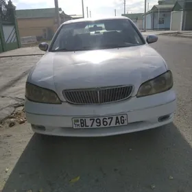 Nissan Maxima 2002