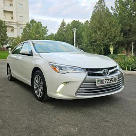 Toyota Camry 2017