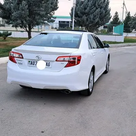 Toyota Camry 2013