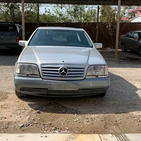 Mercedes-Benz 500-Class 1991