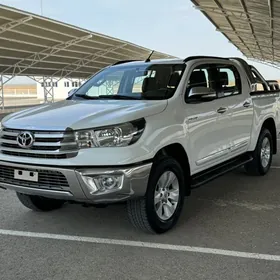 Toyota Hilux 2016