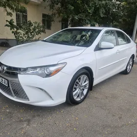 Toyota Camry 2017