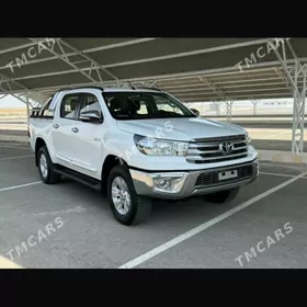 Toyota Hilux 2016