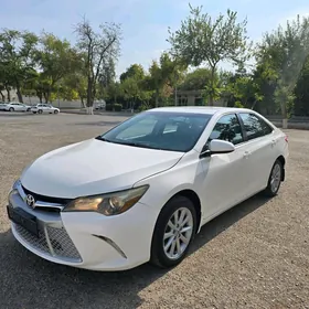 Toyota Camry 2016