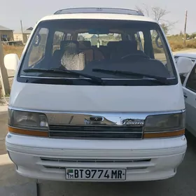 Toyota Hiace 1990