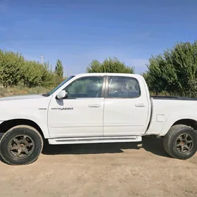 Toyota Tundra 2003