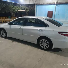 Toyota Camry 2017