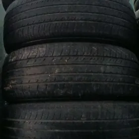 Yokohama 215/55R17 Zapaska üçin 130 m