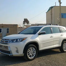 Toyota Highlander 2019