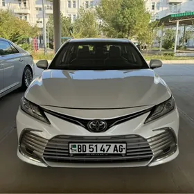 Toyota Camry 2020