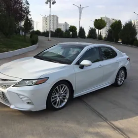 Toyota Camry 2017