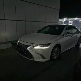 Lexus ES 350 2019