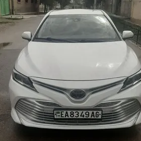 Toyota Camry 2020