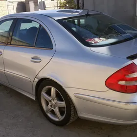 Mercedes-Benz E320 2002