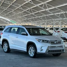 Toyota Highlander 2019