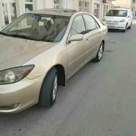 Toyota Camry 2004