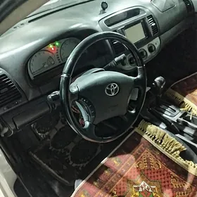 Toyota Camry 2003