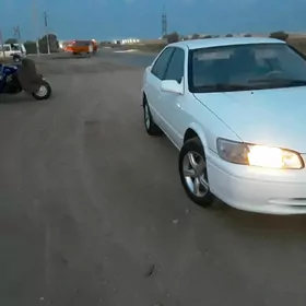 Toyota Camry 1999