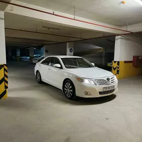 Toyota Camry 2010