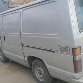 Toyota Hiace 1985